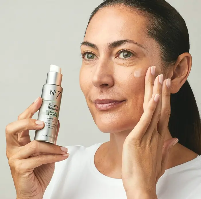 No. 7 Future Renew Anti-Aging Serum - 10ml